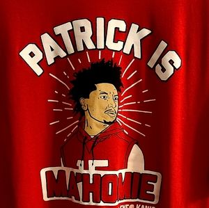 XL Patrick Is Ma'Homie Graphic Tee